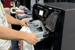 ربات لباس تاکُن هم تولید شد! + عکس