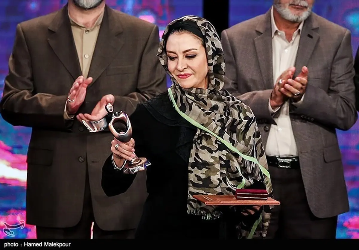 شال متفاوت مریلا زارعی در جشنواره فیلم مقاومت/عکس