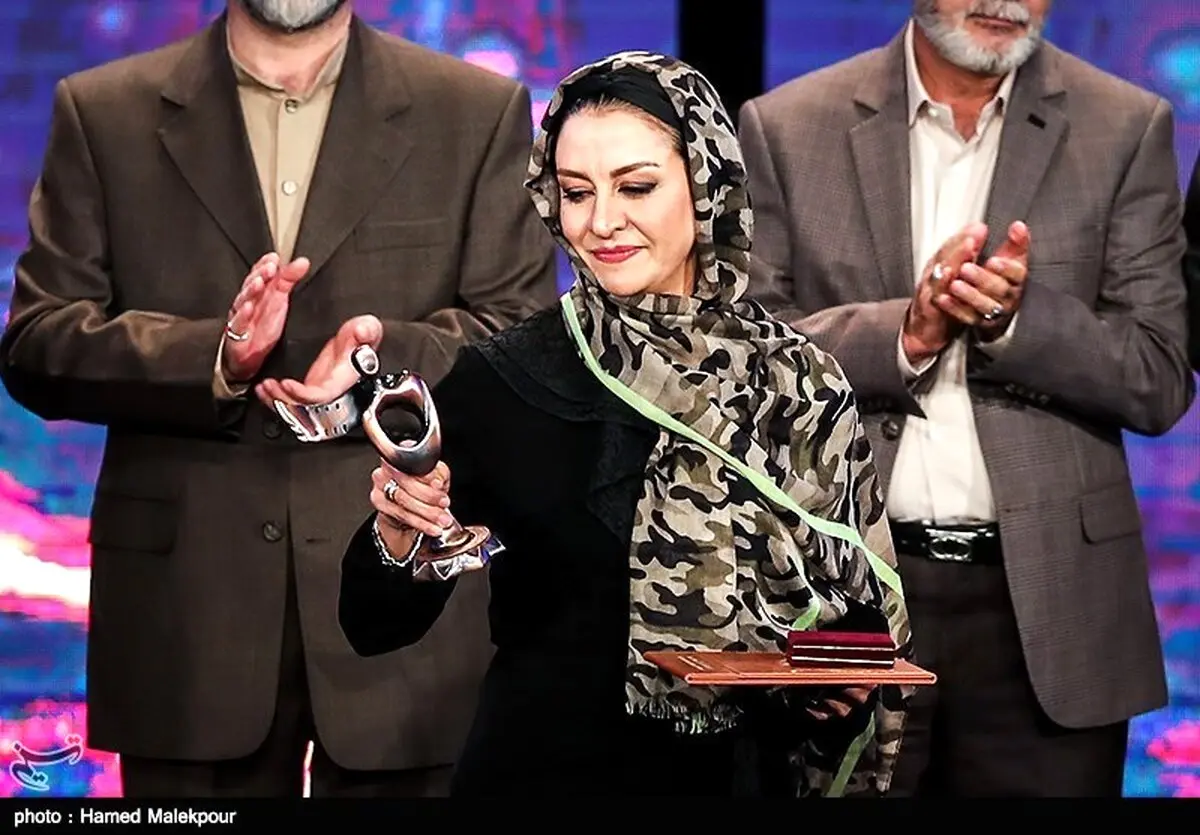 شال متفاوت مریلا زارعی در جشنواره فیلم مقاومت/عکس
