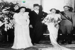عکس کمیاب و دیده نشده از اولین ازدواج محمد رضا پهلوی با فوزیه شاهزاده مصری