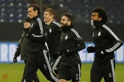 حاشیه تصویری از تمرین رئال مادرید در زمین شالکه