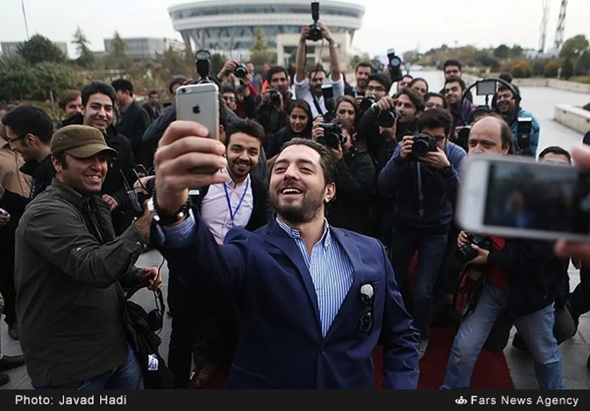 سلفی بهرام رادان در جشنواره فجر (عکس)