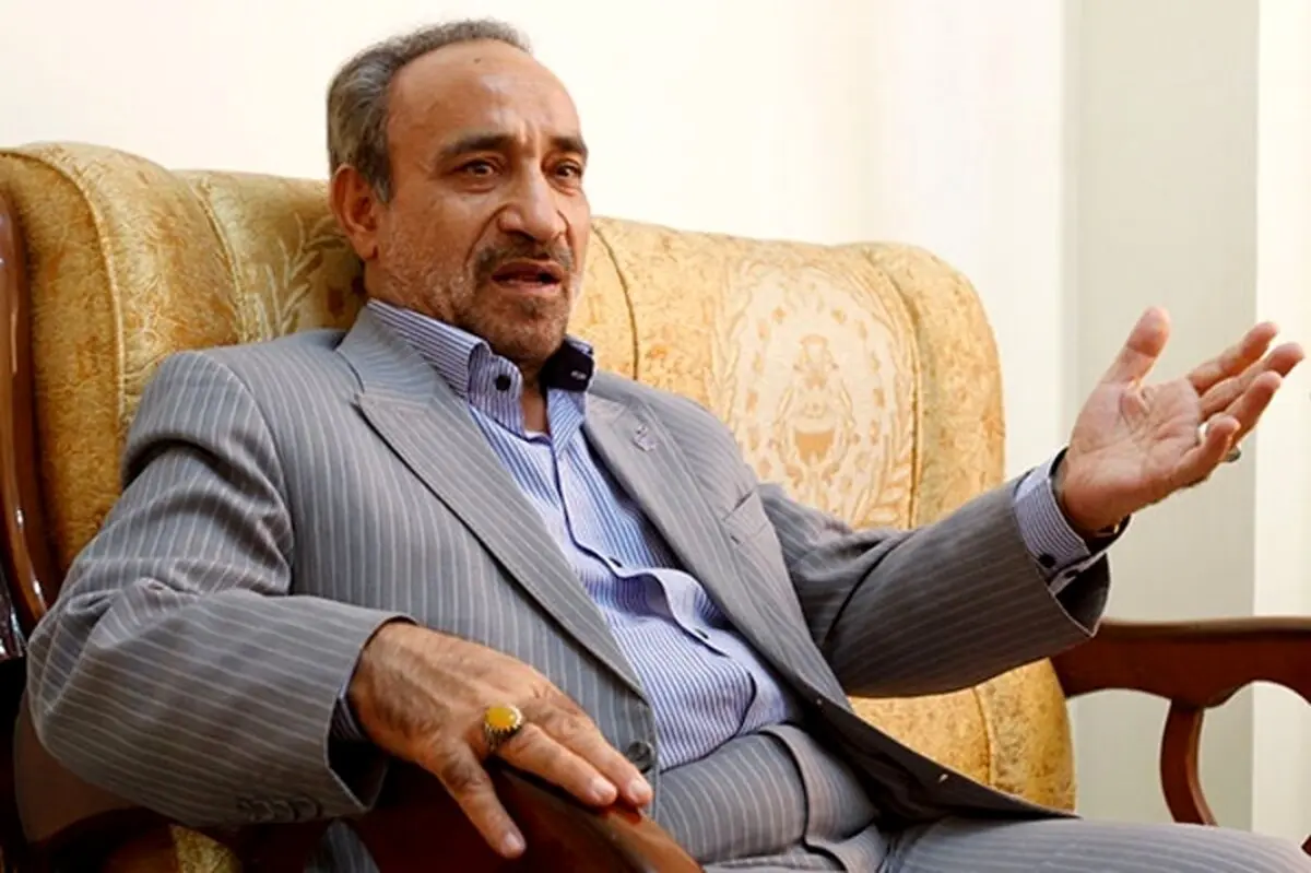 نماینده سابق: برای شکایت از احمدی نژاد زنبیل گذاشته ایم !