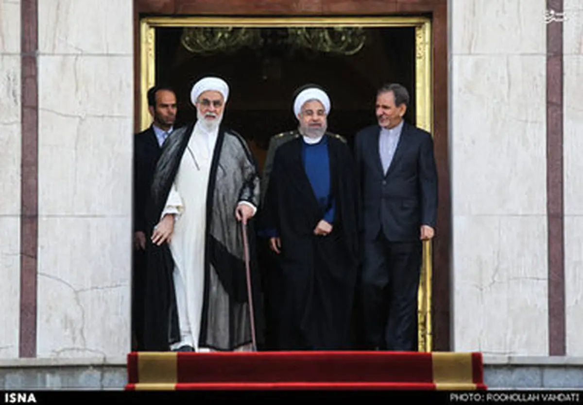 چه کسانی روحانی را در سفر به اندونزی بدرقه کردند؟/تصاویر