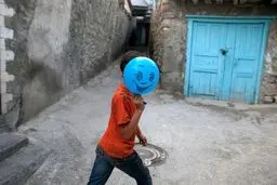 روایت تصویری عکاس رویترز از پسر بچه‌ای بدون چهره