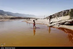 باداب سورت، بزرگترین چشمه آب گازدار جهان در حال نابودی/تصاویر