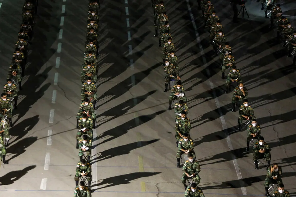 عکسی دیدنی از احیای شب قدر در دانشگاه افسری امام علی (ع)