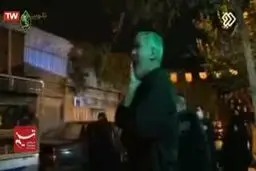 روضه خوانی حاج محمود کریمی در کوچه‌های شهر + ویدئو