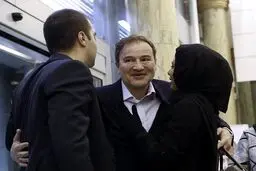 جزئیات جدید درباره مجید طاهری پس از آزادی در آمریکا + عکس لحظه ورود به ایران