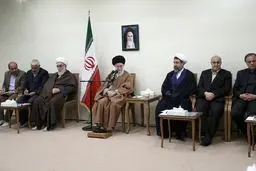 دیدار دست‌اندرکاران کنگره بزرگداشت شهدای کرمان با رهبرانقلاب/تصاویر