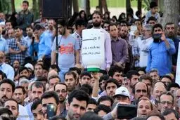 گزارش لیبراسیون دربارۀ دلواپسان: آنها با دبه یا بی دبه تنها کسانی هستند که حق برگزاری تظاهرات دارند