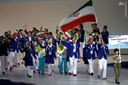 رژه کاروان ایران در افتتاحیه بازی‌های زمستانی ساپورو/عکس
