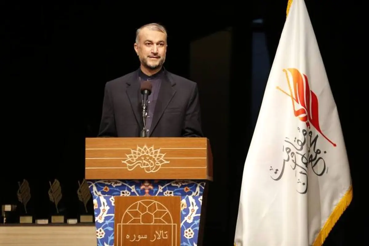 تاکید سردار سلیمانی بر اهمیت رسانه در مذاکره سه‌جانبه ایران،‌عراق و آمریکا/ اولین ویژگی مکتب سلیمانی ترسیم دکترین مقاومت هست