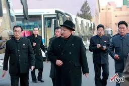 تصاویری از بازدید رهبر کره شمالی از کارخانه تولید اتوبوس