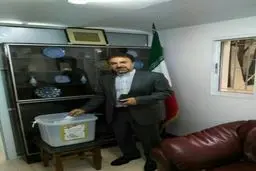 حضور نخستین سفیر اهل سنت جمهوری اسلامی ایران در انتخابات /عکس