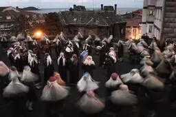 مراسم عجیب زنان جادوگر! /عکس