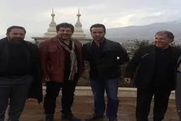 علی کریمی دوستانش را به ویلای لواسانش برد/ عکس