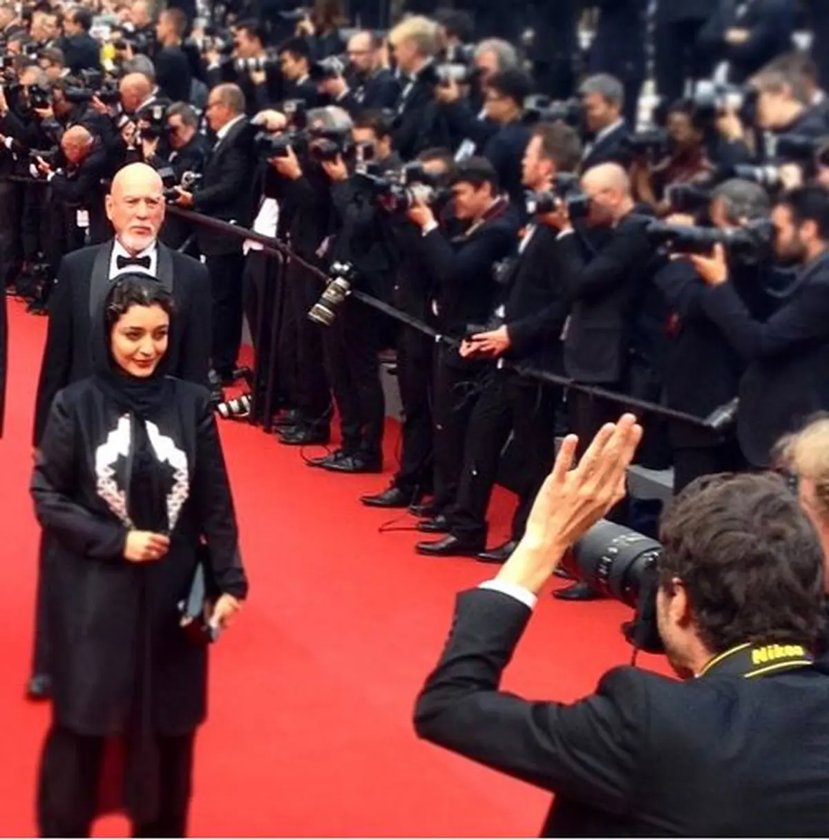 ساره بیات جلوی لنز دوربین عکاسان جشنواره کن/ عکس