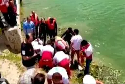 خودکشی عاشقانه دو دختر در دریاچه شورابیل