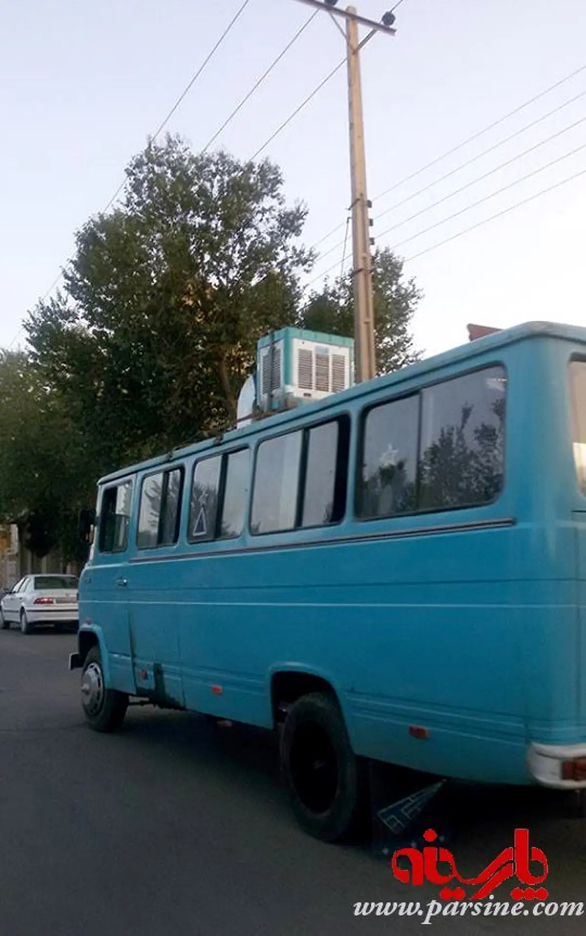 نصب کولر آبی روی مینی بوس!