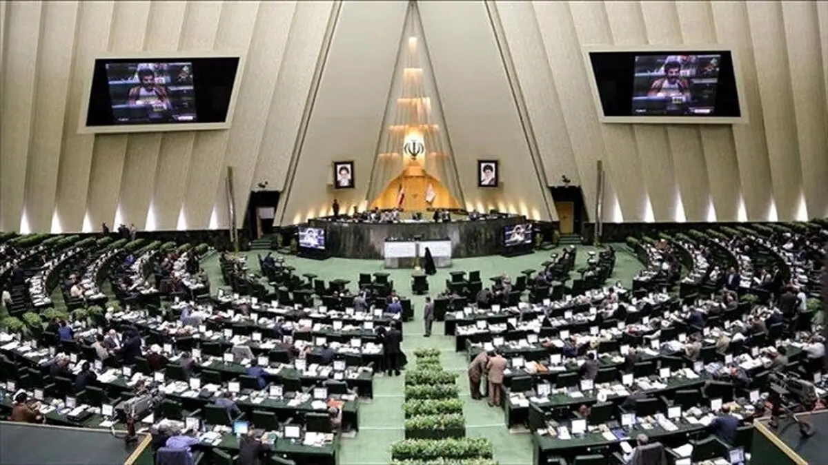 پشت پرده «افطار اشرافی» آقای ‌نماینده برای صندلی نایب‌رئیسی‌مجلس!
