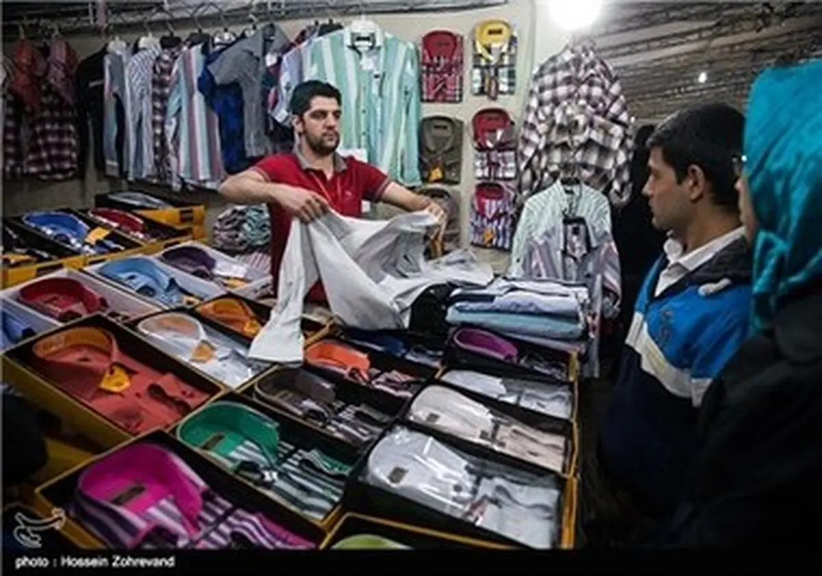 روايتي تصويري از حضور شهروندان تهراني در نمایشگاه فروش بهاره