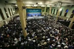 روایت تصویری دیدار جمعی از کارگران با رهبر انقلاب