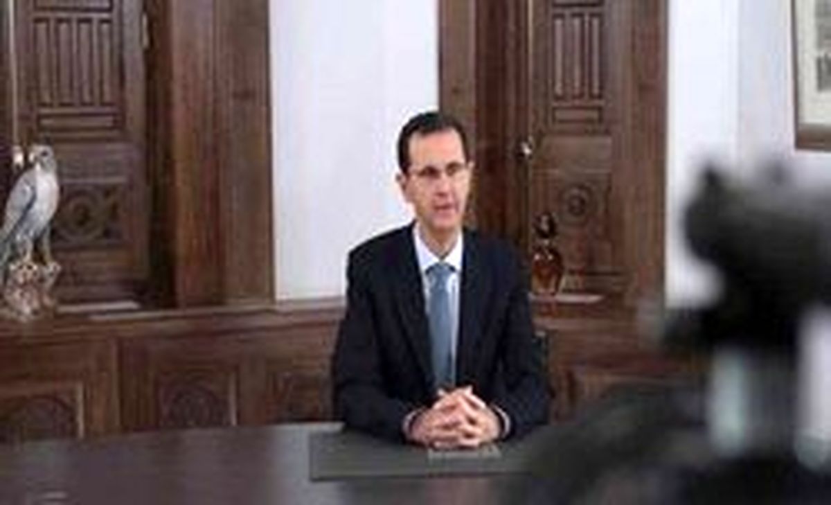 بشار اسد:
نبرد در ادلب ادامه خواهد یافت/ حلب از خاکستر جنگ برمیخیزد