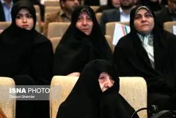 همسر و دختر آیت الله هاشمی در همایش دیدبان اعتدال/عکس