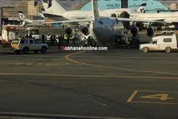 تصادف هواپیما با تانکر بنزین در مهرآباد/ نوک بال کنده شد (+عکس)