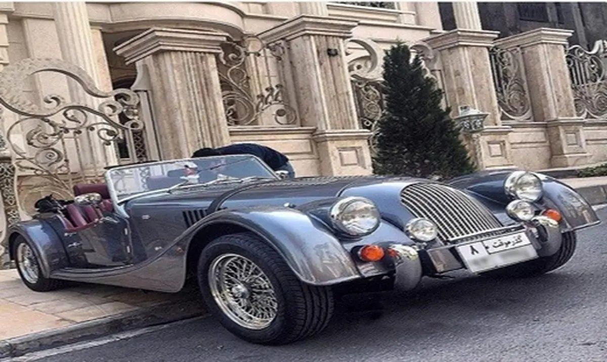 خودروی‌خاص کنار خانه‌خاص /عکس