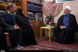 دیدار سرزده رییس جمهور با خانواده شهیدان باقری‌زند/تصاویر