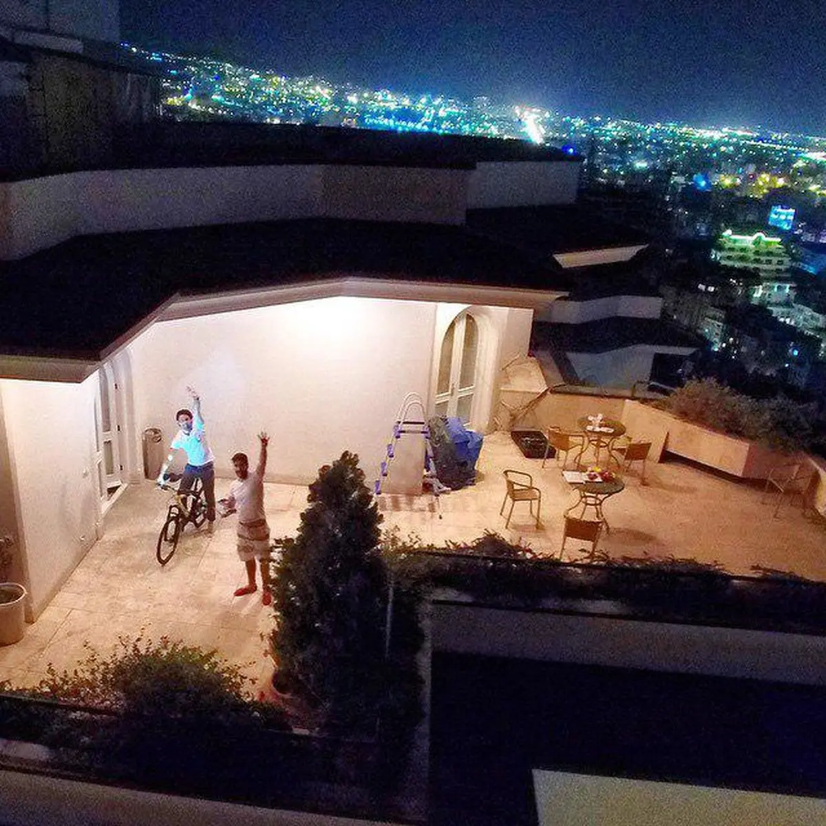 نمایی از ویلای مجلل فرهاد مجیدی/عکس