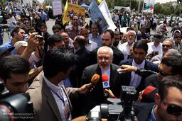 ظریف در راهپیمایی روز قدس/ عکس