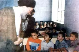 رهبر انقلاب را در کلاس درس ببینید/عکس