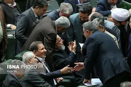 عكس: رئيس جمهور در حلقه خاص!