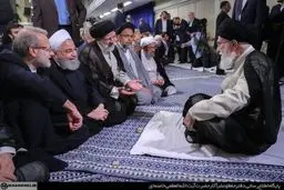 عکس / جلسه ساده مقامات عالی نظام در حضور رهبر انقلاب