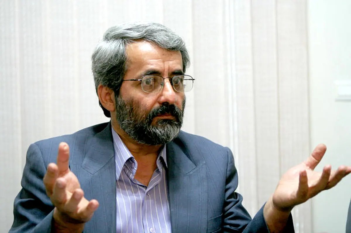 سلیمی‌نمین:تفکیک وزارتخانه‌ها اتلاف انرژی است/ بافت دولت چندان قابل تغییر نیست/مجلس به کارهای سلیقه‌ای رأی نمی‌دهد/ با وعده دادن ذهنیت جامعه نسبت به دولت عوض نمی‌شود