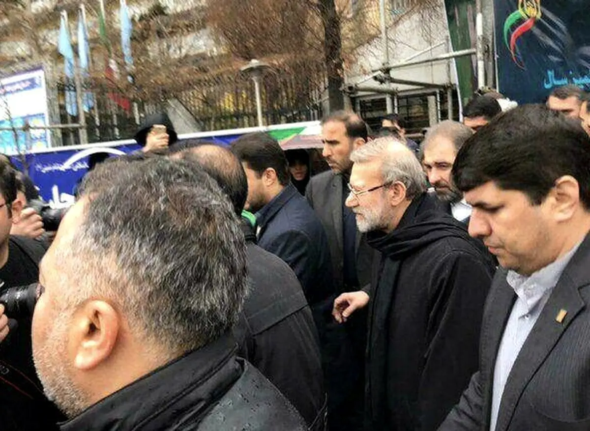 حضور لاریجانی در راهپیمایی ٢٢ بهمن/ عکس