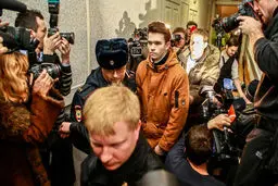 بازی مرگبار جوانان با «نهنگ آبی» و آن شیری که آدم می‌خورد! /خودکشی 50 مرحله ای