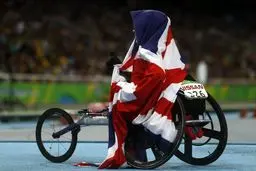 پوشش جالب دونده زن بریتانیا در پارالمپیک ریو/عکس
