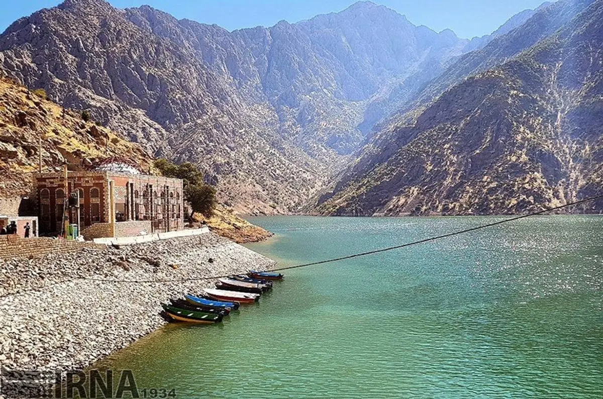 تصاویری دیدنی از روستایی پلکانی در غرب ایران