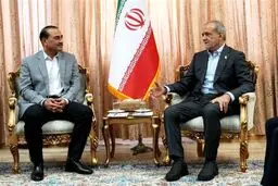 فیلد مارشال عاصم منیر به دیدار پزشکیان رفت