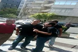 علی کریمی بر بالین علی پروین