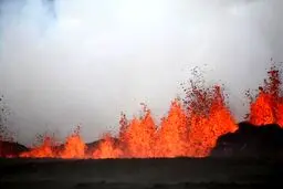عکسی زیبا از فوران گدازه‌ها