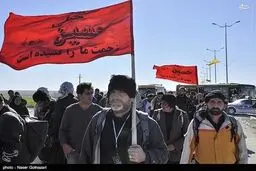 بازگشت زائران اربعین حسینی از مرز مهران/تصاویر