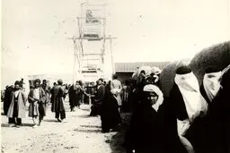 چرخ و فلک دوره قاجار/ عکس
