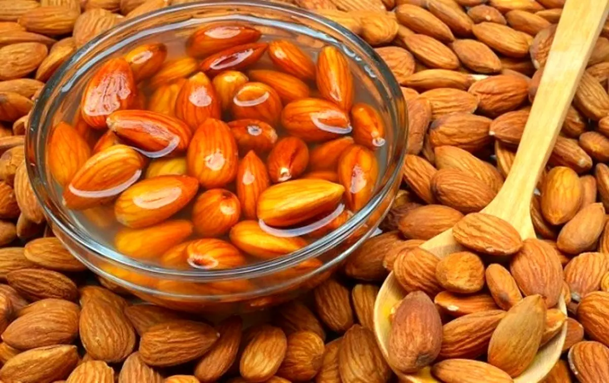 خواص اعجاب انگیز بادام خیس‌خورده که اگر بدانید دست از آن نمی‌کشید