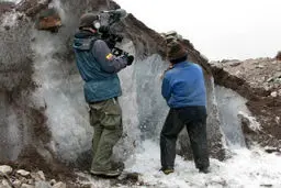 شغل مقدس یک یخ فروش +عکس