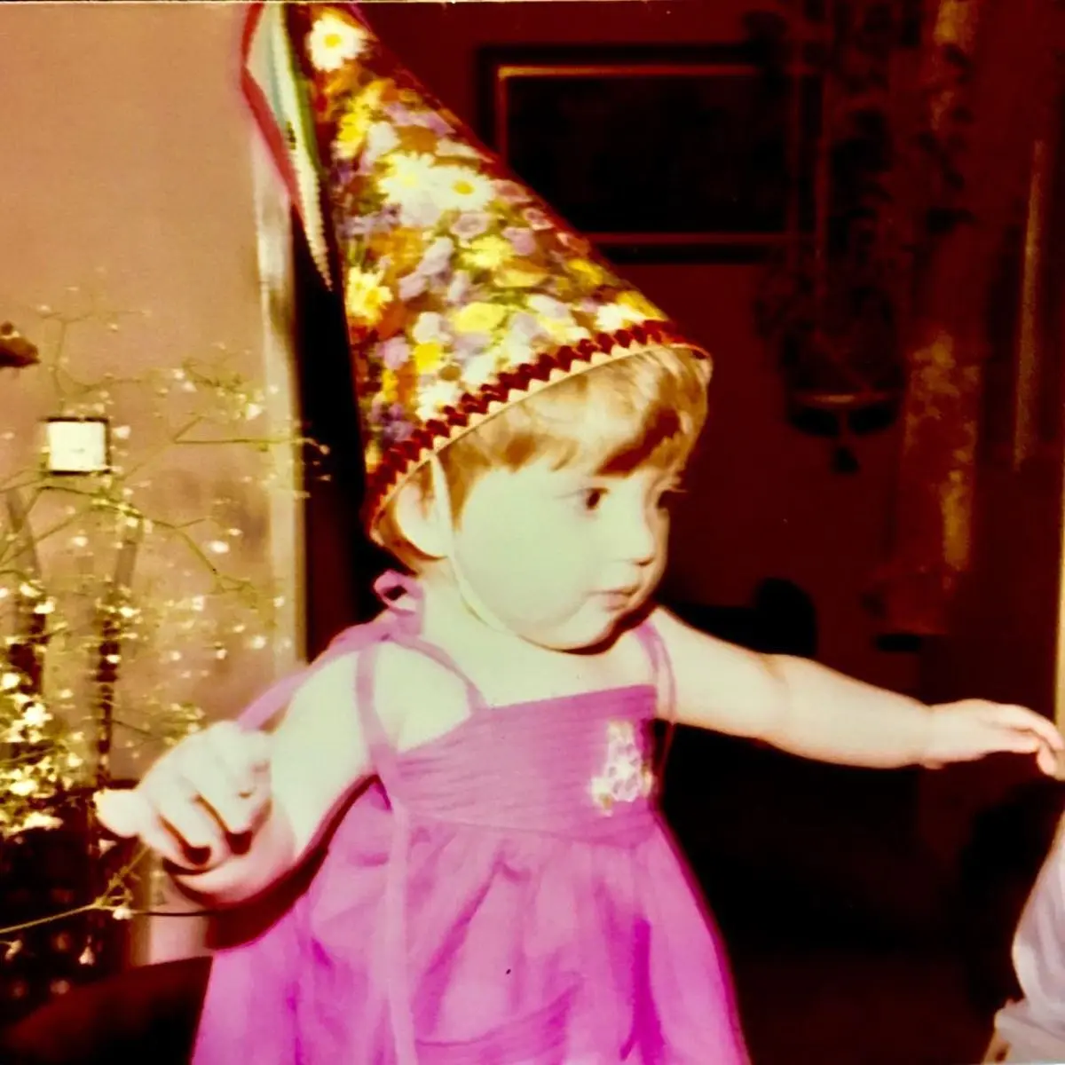 عکس بامزه از کودکی بهنوش طباطبایی